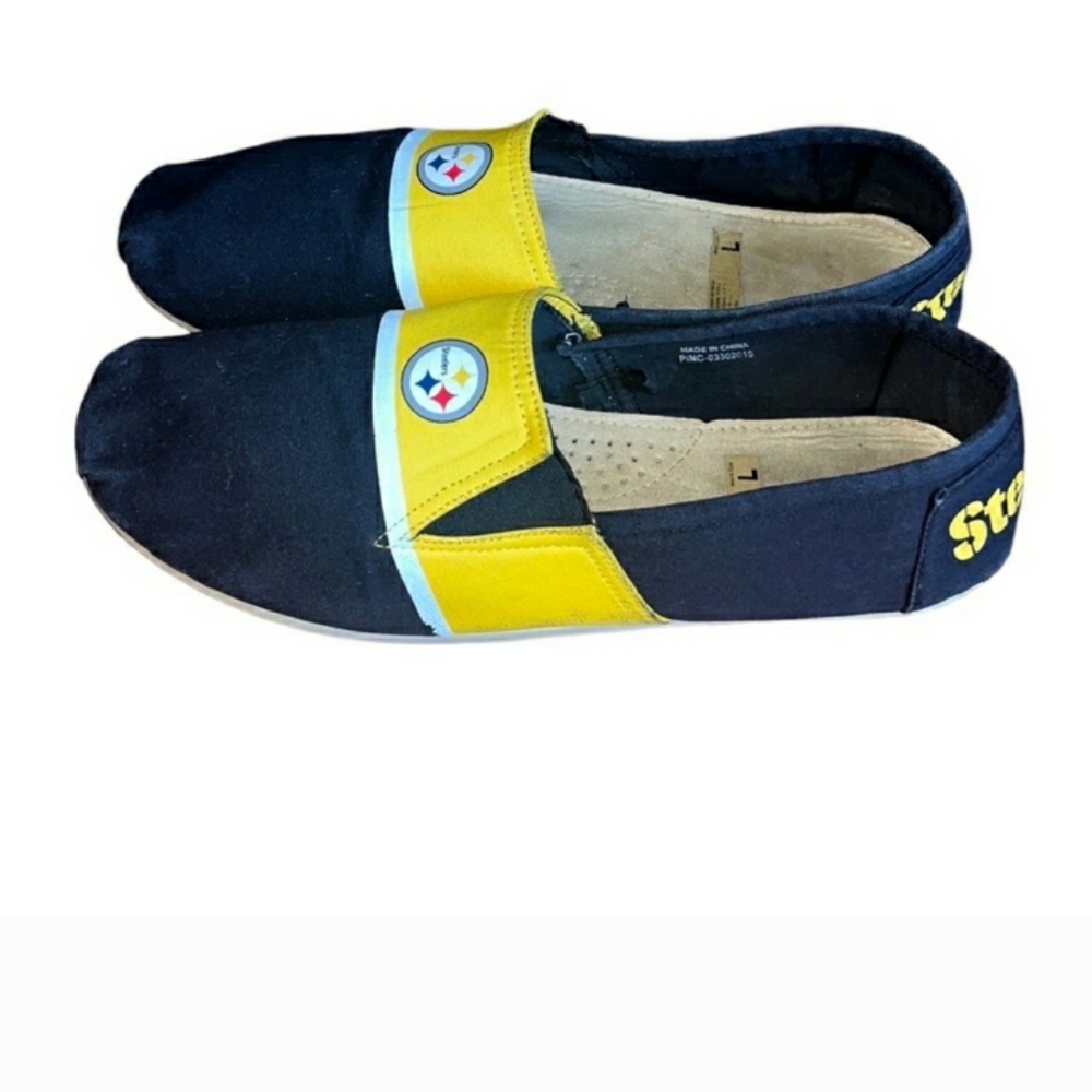 Pittsburg Steelers Unisex Slip On Shoes/Slippers (Men size Large)